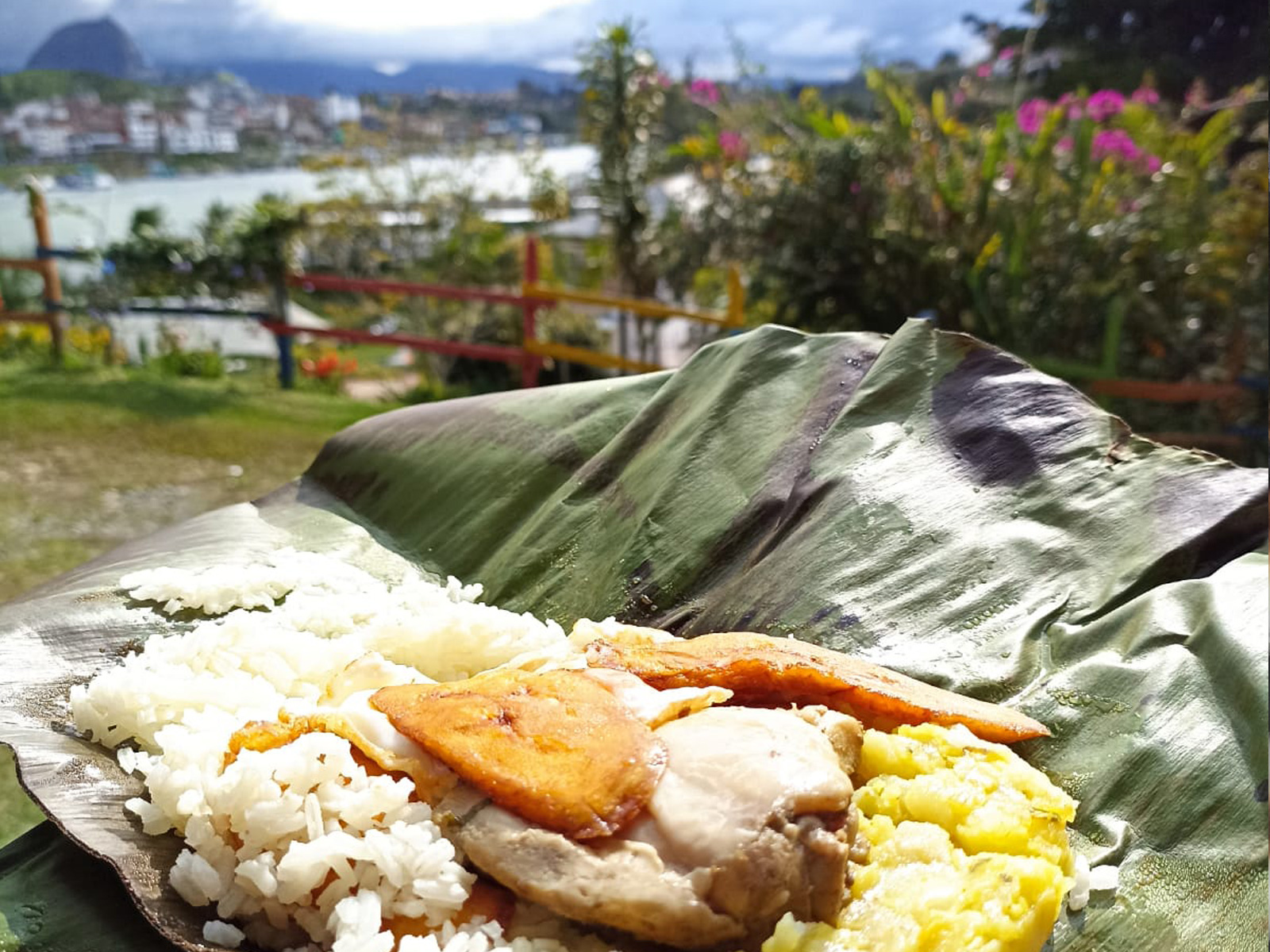Traditional Flavors of Guatapé
